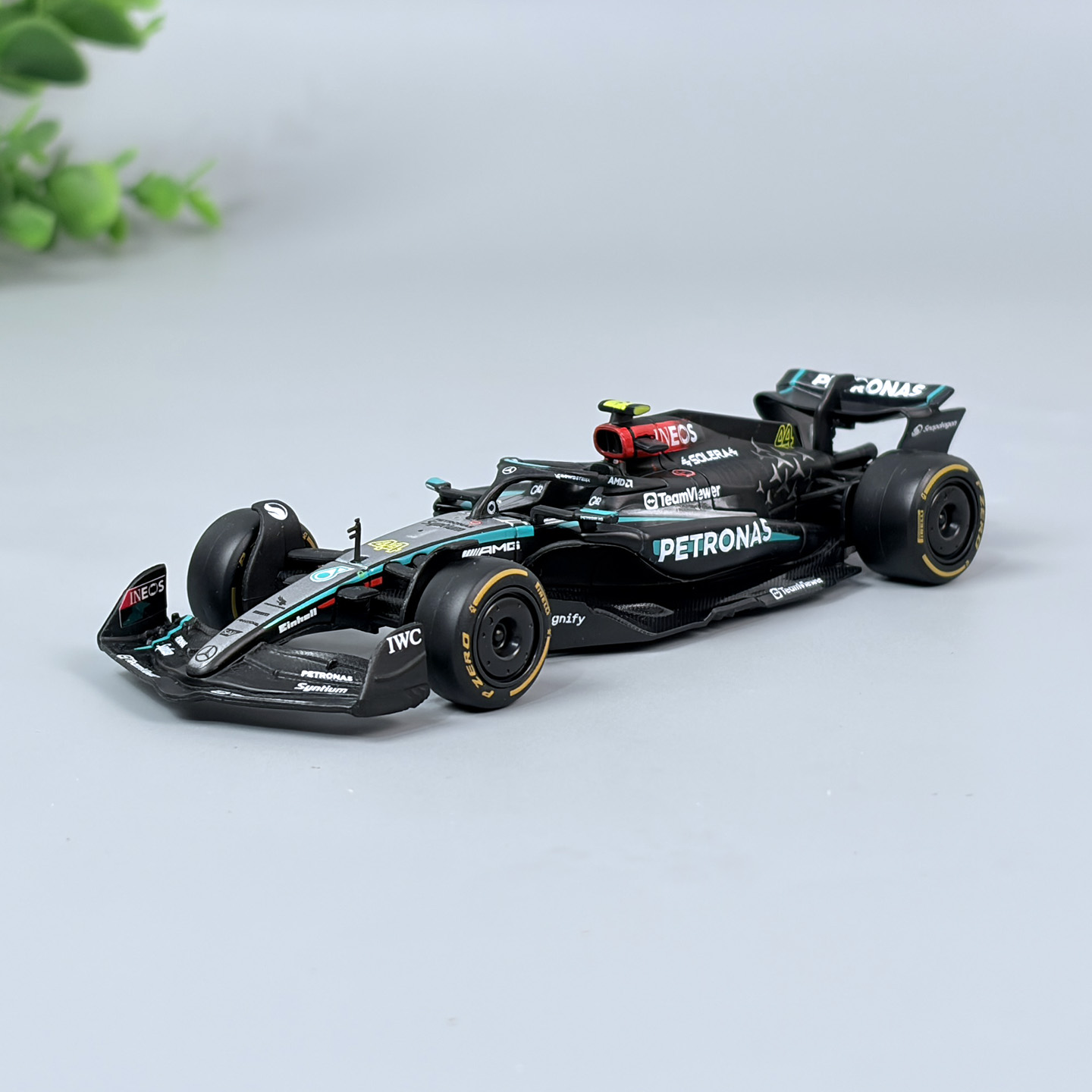 正版比美高1/43奔驰F1赛车模型合金车模仿真汉密尔顿法拉利方程车