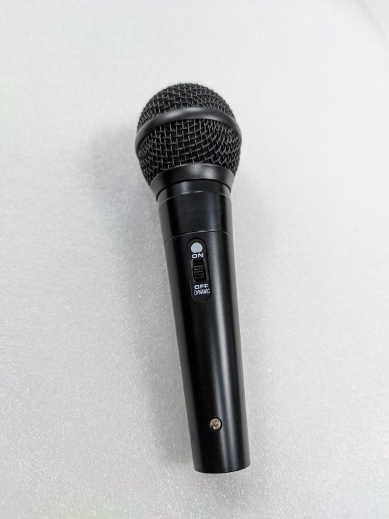 专业有线话筒麦克风舞台演出家用K歌合乐队唱专业级咪头音质好