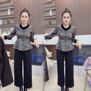 2026春季新款印花拼接两件套女修身显瘦设计感上衣气质裤子套装潮