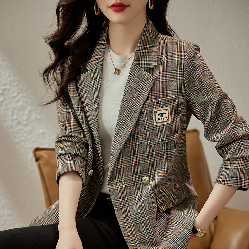 格仔西装外套女上衣短款小个子春秋 2025 新款休闲修身女士西服