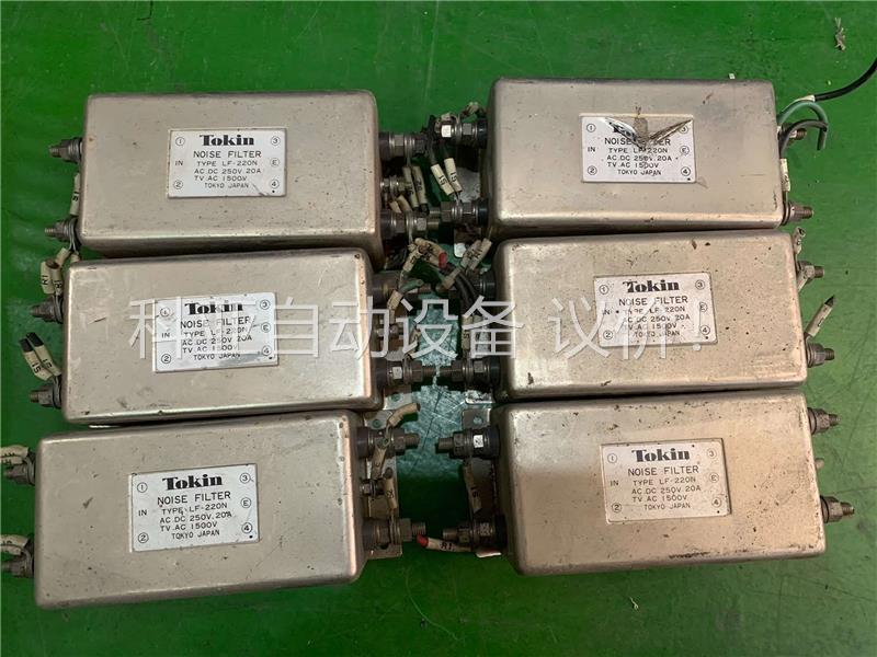 拆机TOKIN滤波器LF-220N 250V 20A，六个稍(议价)