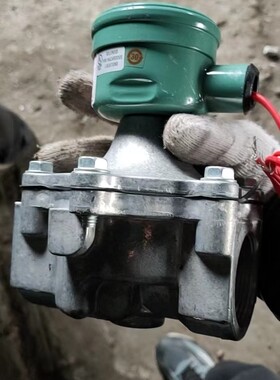 阿斯卡电磁阀 EF8215B070VH  看着好像没有使用过