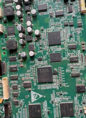 拆机线路板2块，如图XC3SD1800A  CSG484