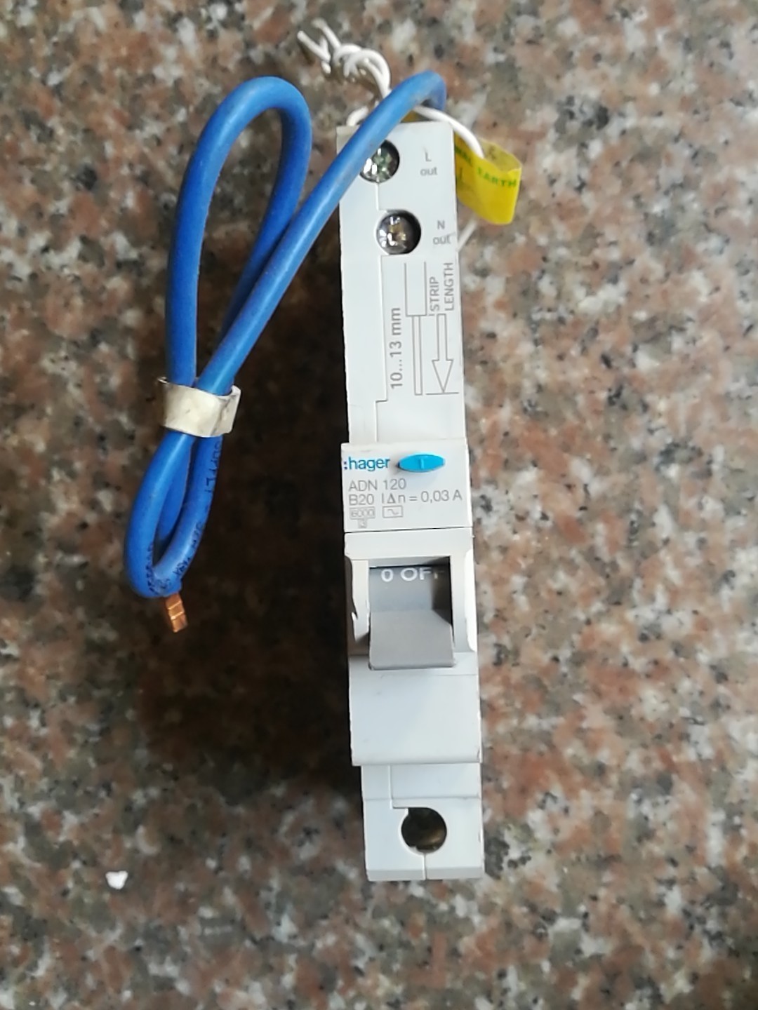 海格漏电ADN 120  B20，正品拆机，实物如图所示，4