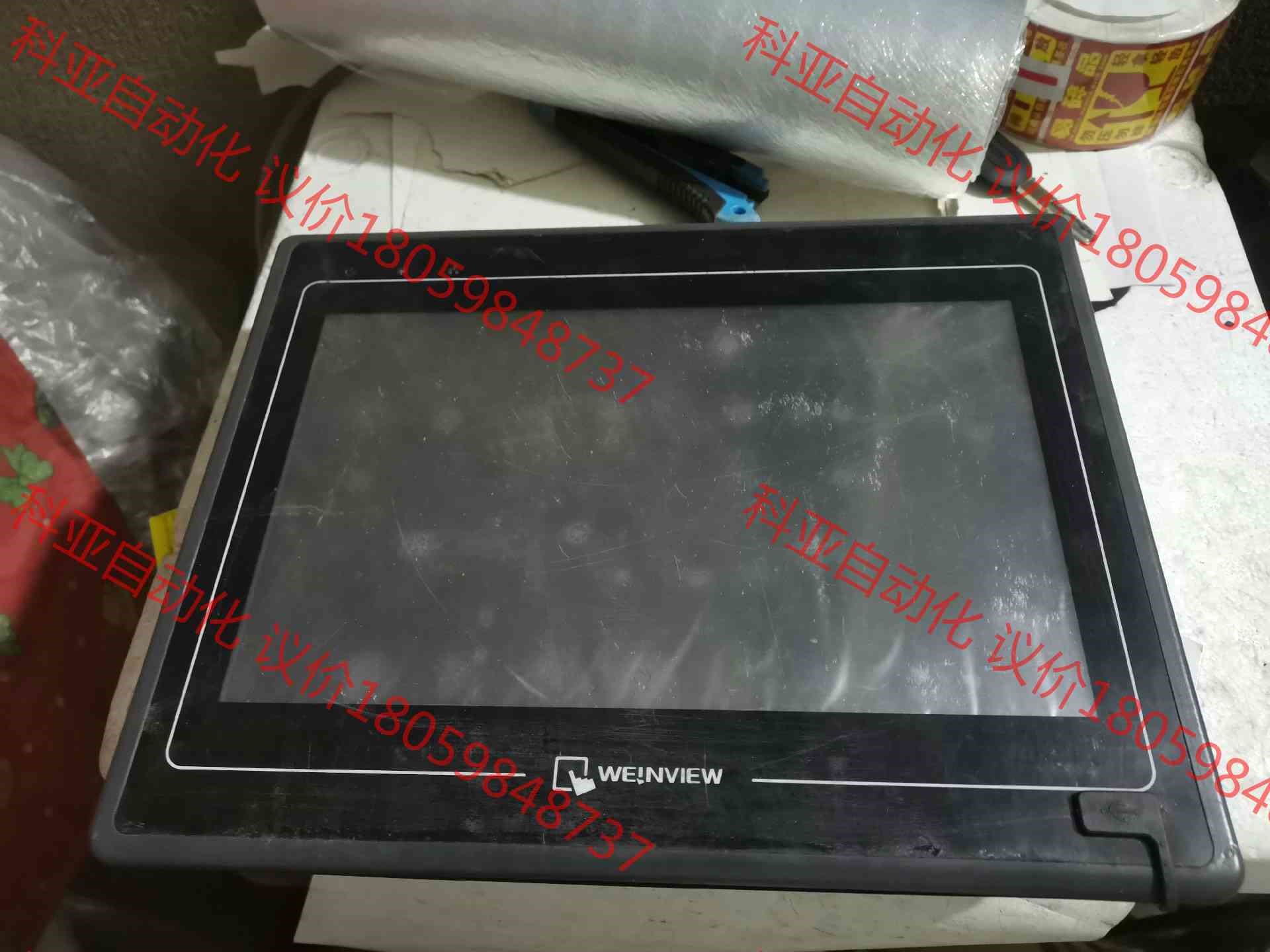 威纶10寸触摸屏 MT6100iv2wv通电如图，配件处理