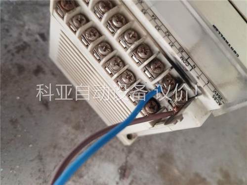 维控PlC Lx1s-20MT-A 输入端有打火痕(议价)