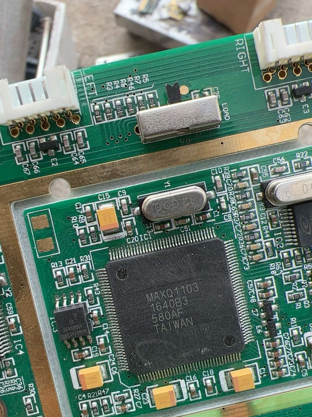 MAXQ1103 有几十片(议价)