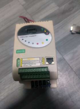 精驱变频器 VFD-V M4T0015B(议价)