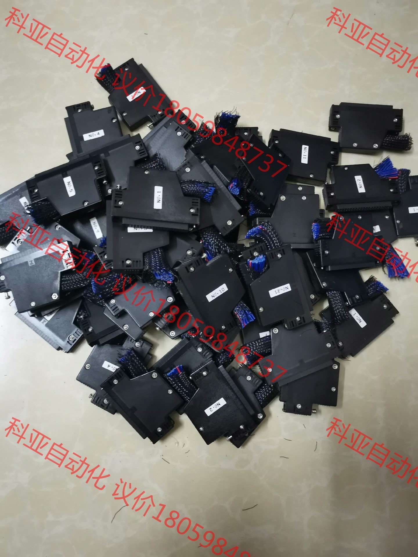 A6CON1富士通插头 适用于40针plc 欧姆龙/三菱/松