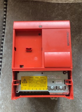 M0VITRAC31C037-233-4-00 SEW变频器