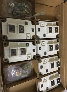 IGBT。英飞凌。型号BSM300GA170DLC。有点锈了