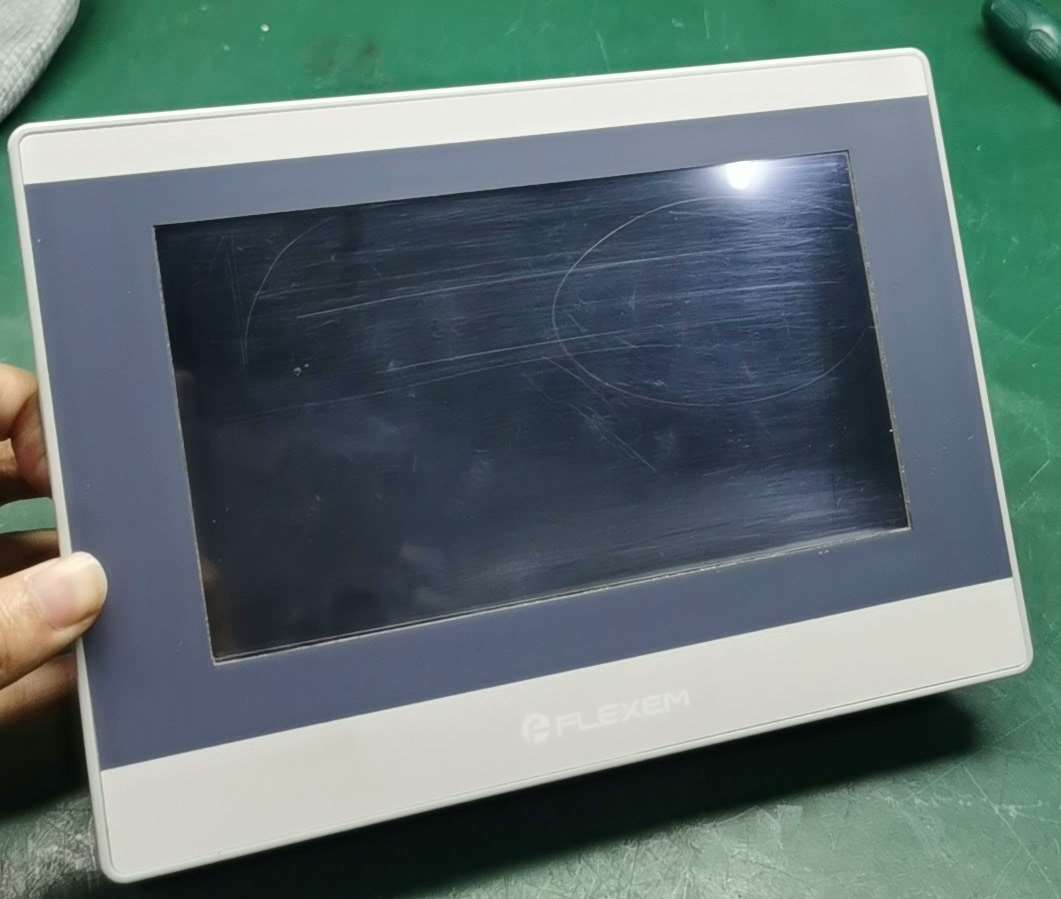 繁易FE6070W，一台，没有膜(议价)