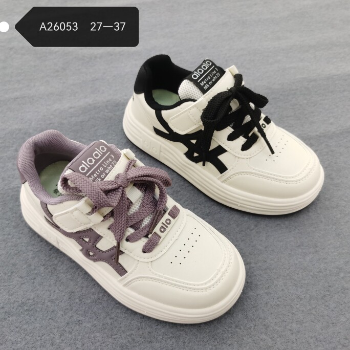 儿童男女童皮面防水低帮平底休闲板鞋2026春季新款单鞋学生运动鞋