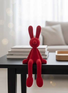 简约现代红色兔子树脂桌面摆件