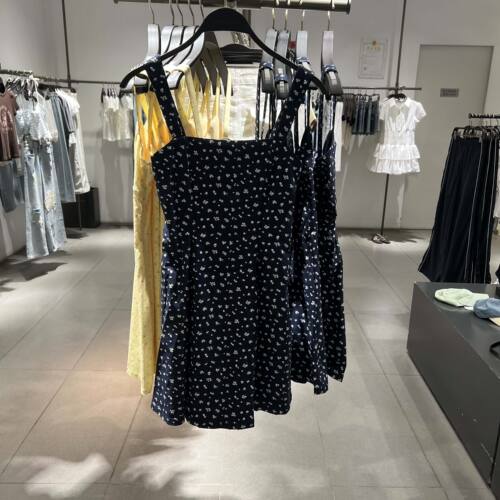 UR国内2026夏季女装休闲碎花吊带修身超短连衣裙UYY760122