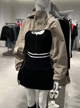UR国内2025春季女装时髦休闲运动拼接抽绳连帽外套UYN150003