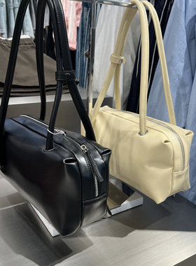 UR国内2025春季女士时尚百搭新年战袍吐司包单肩包UAYB50024