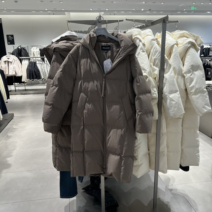 UR国内2024冬季女装时尚保暖双拉链长款连帽羽绒服UWG140100