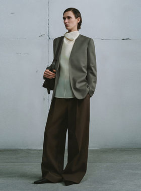 UR国内2026春季新款女装都市系列简约气质V领西装UWU160013