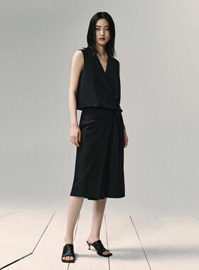 UR国内2026夏季女装Urban都市系列围裹式七分阔腿裤UWU660021
