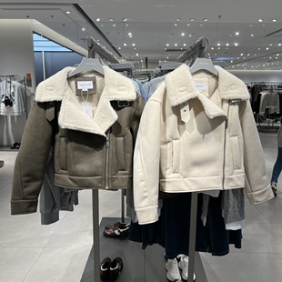 UR国内代购2024冬季女装复古街头风拼接羊羔毛领外套UYY140059