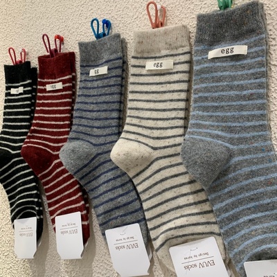 韩网红冬季加厚保暖羊毛袜撞色细条纹字母EGG标签羊绒中筒堆堆袜