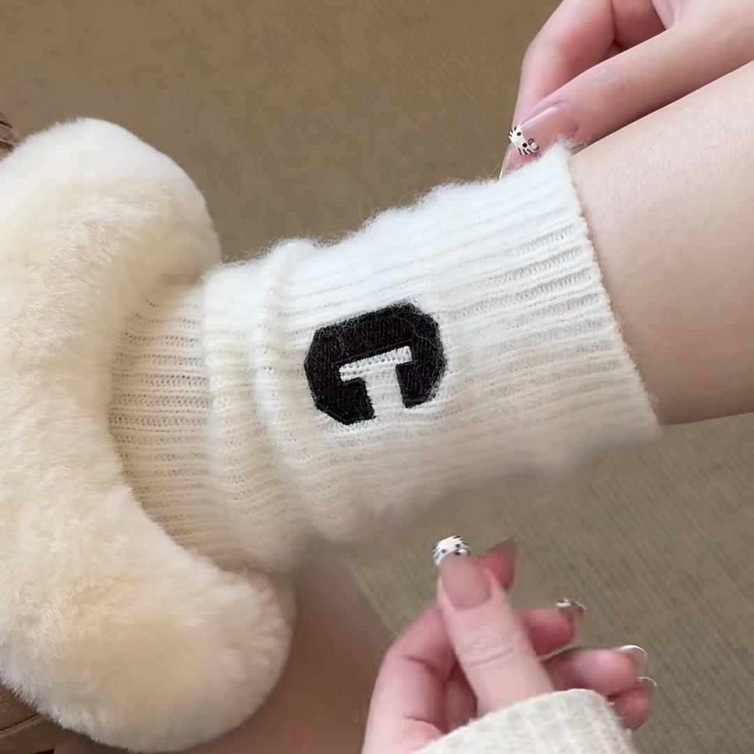 字母羊毛中筒袜秋冬款保暖加绒