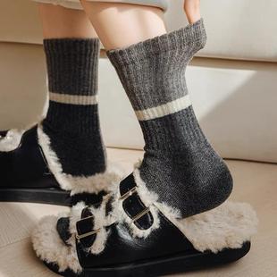 中筒袜 拼色配毛毛拖鞋 东大门网红款 加厚保暖羊毛袜女袜子街头冬季