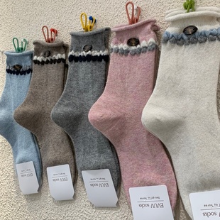 泡泡边羊绒女袜子冬季 加厚保暖egg字母纽扣卷边羊毛中筒袜 新款