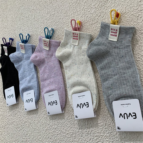 纯色字母标签低帮袜子网红春季