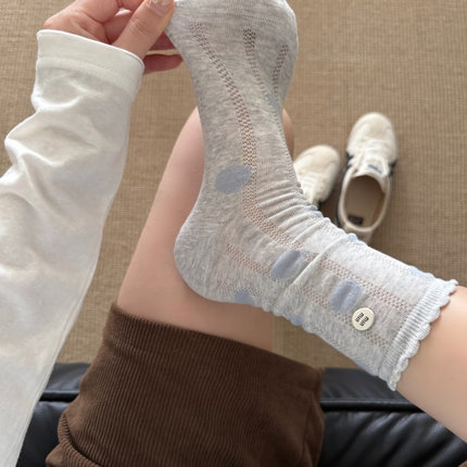 微透网眼透气女袜子网红款春夏新款大圆点波点min字母纽扣中筒袜