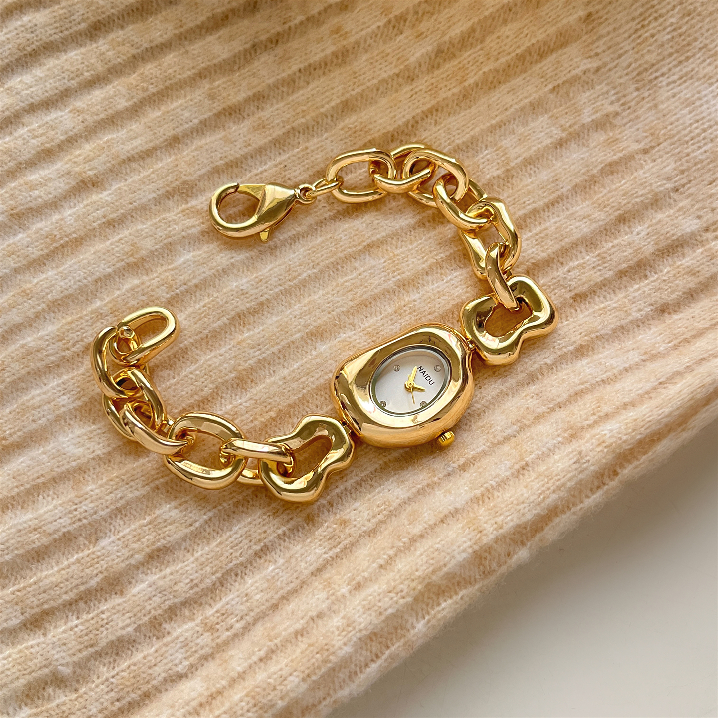 naidu异形不规则金白时尚高级感女士手链式设计感手表学生通勤表