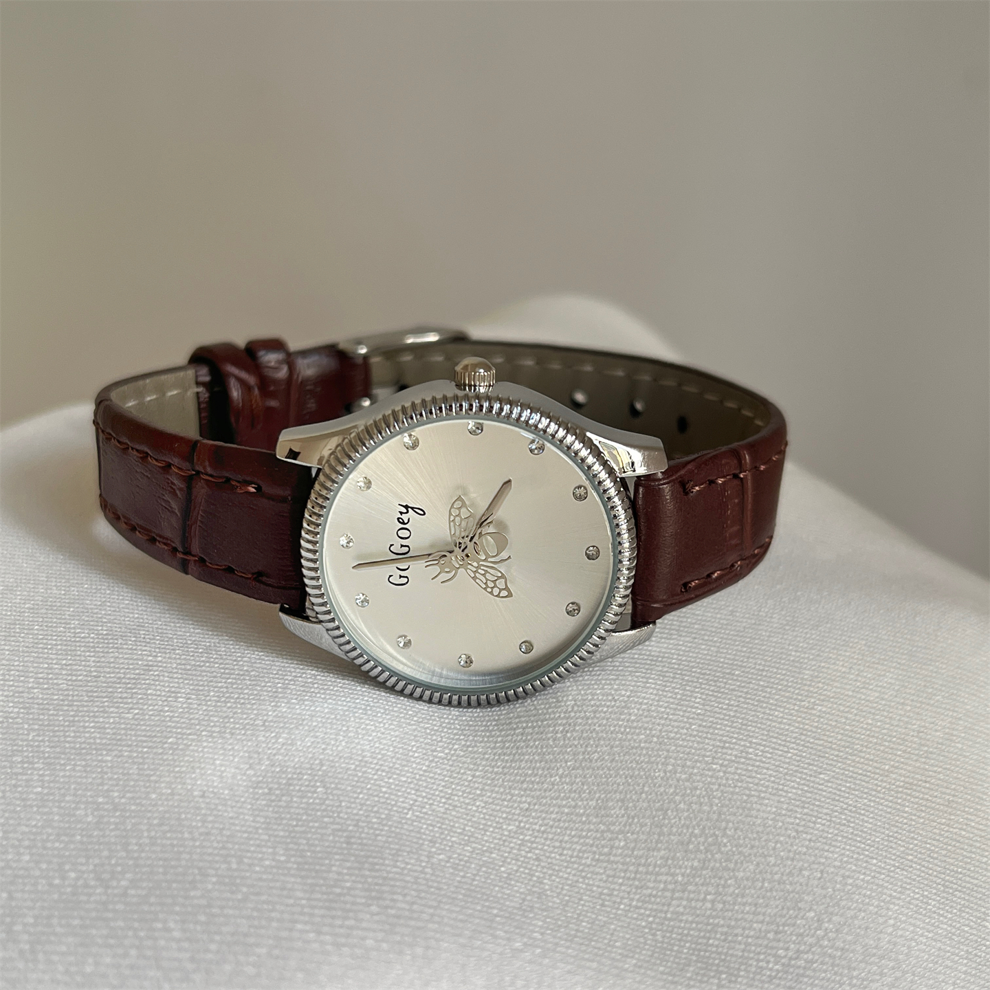 gogo高级感设计圆形手表女