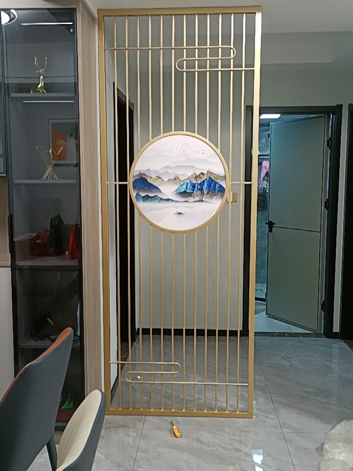 轻奢不锈钢屏风隔断玄关花窗客餐厅卫生间落地铁艺隔断墙简约定制
