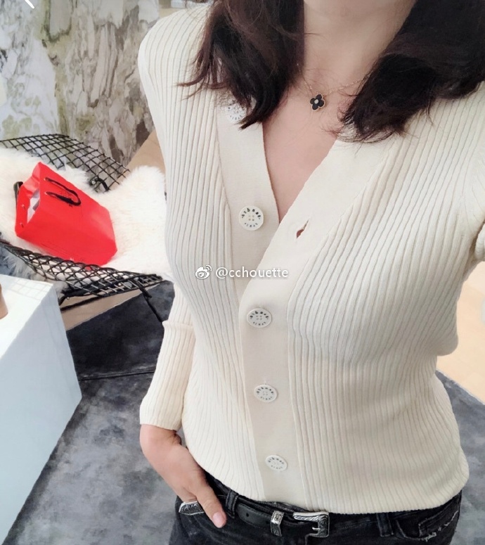 jennie纯原纸片人top针织开衫