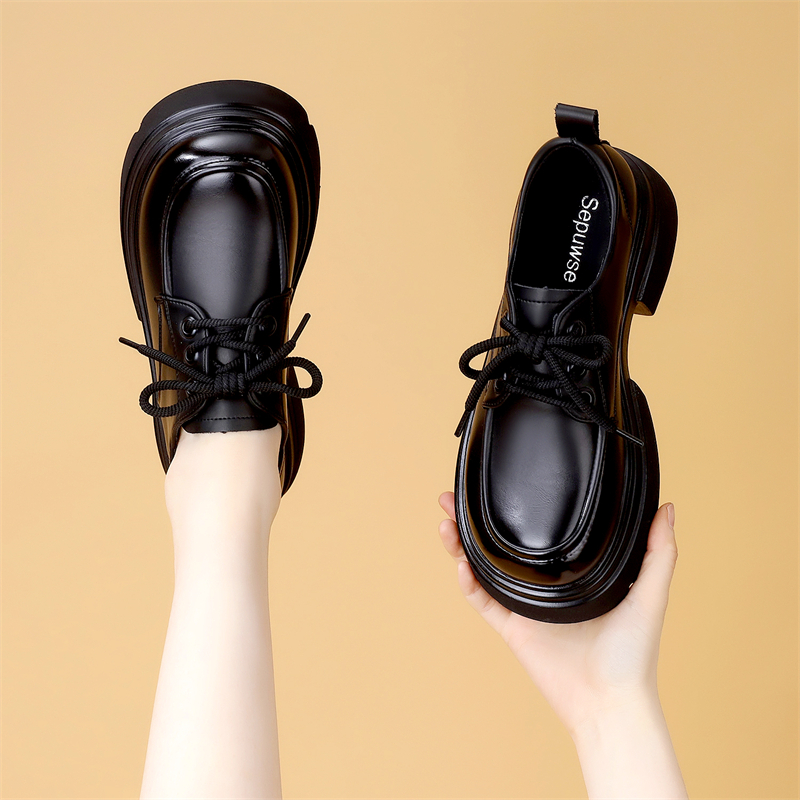 2025年春季新款百搭软底韩版皮鞋