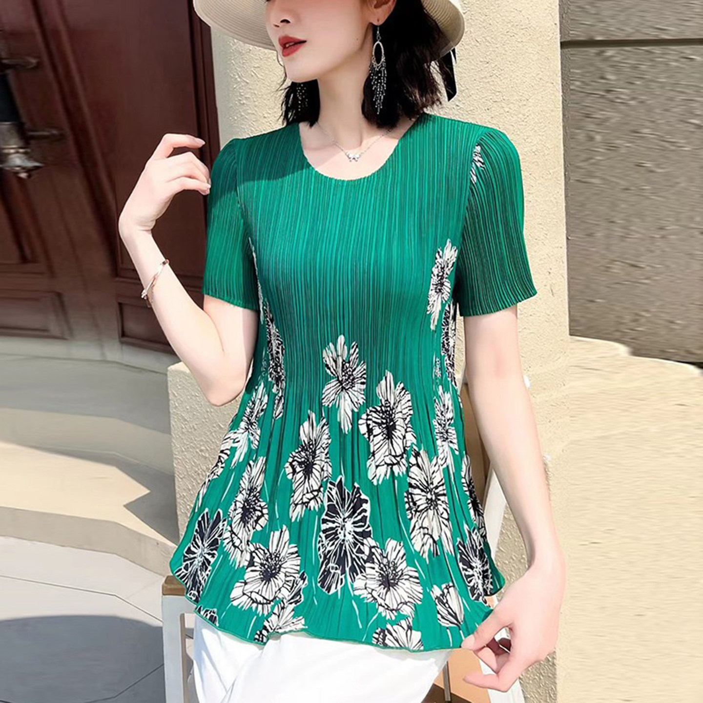 印花圆领短袖T恤女2026夏季新款洋气减龄宽松褶皱工艺上衣显瘦薄