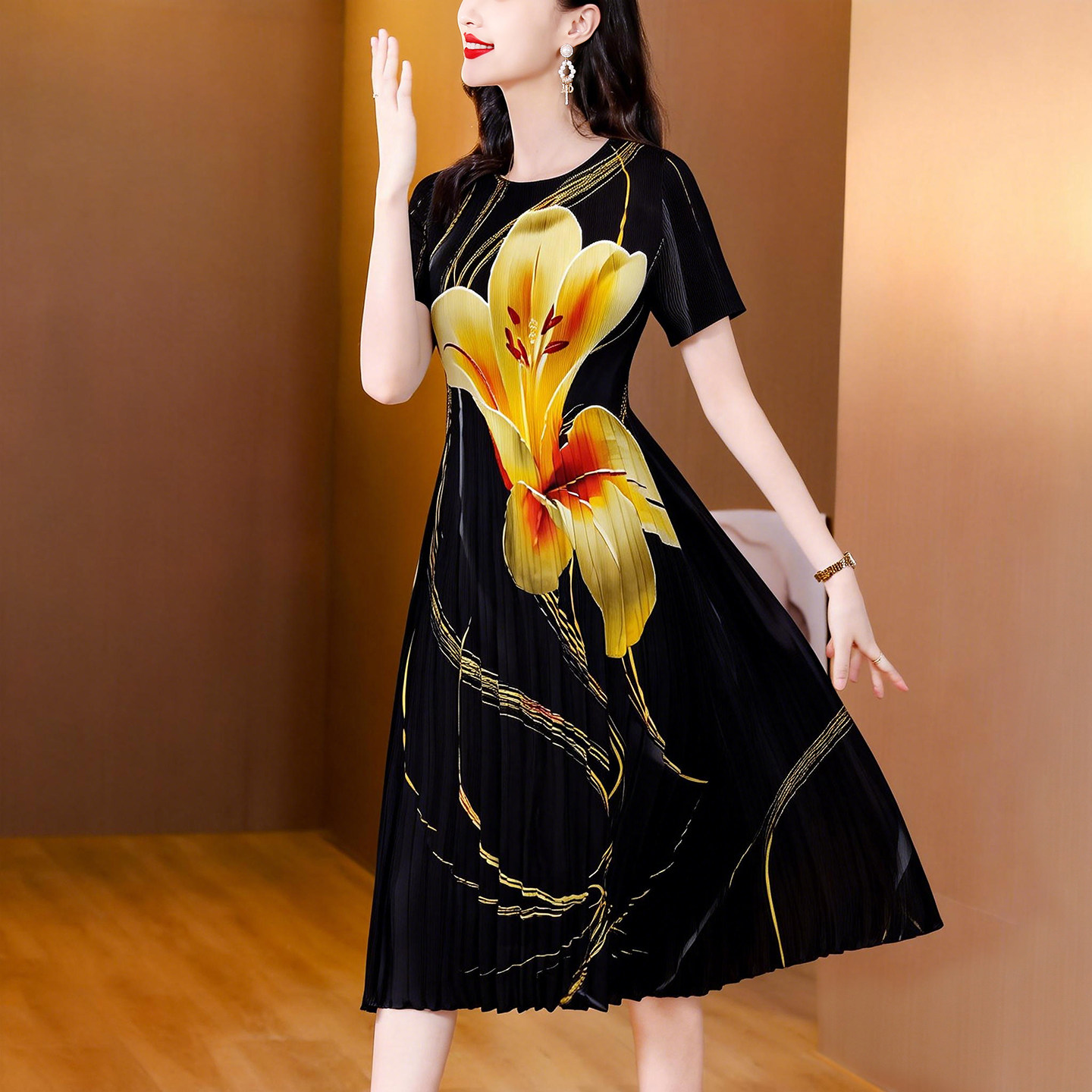 2026夏季短袖褶皱工艺优雅印花连衣裙女中长款气质减龄百褶裙显瘦