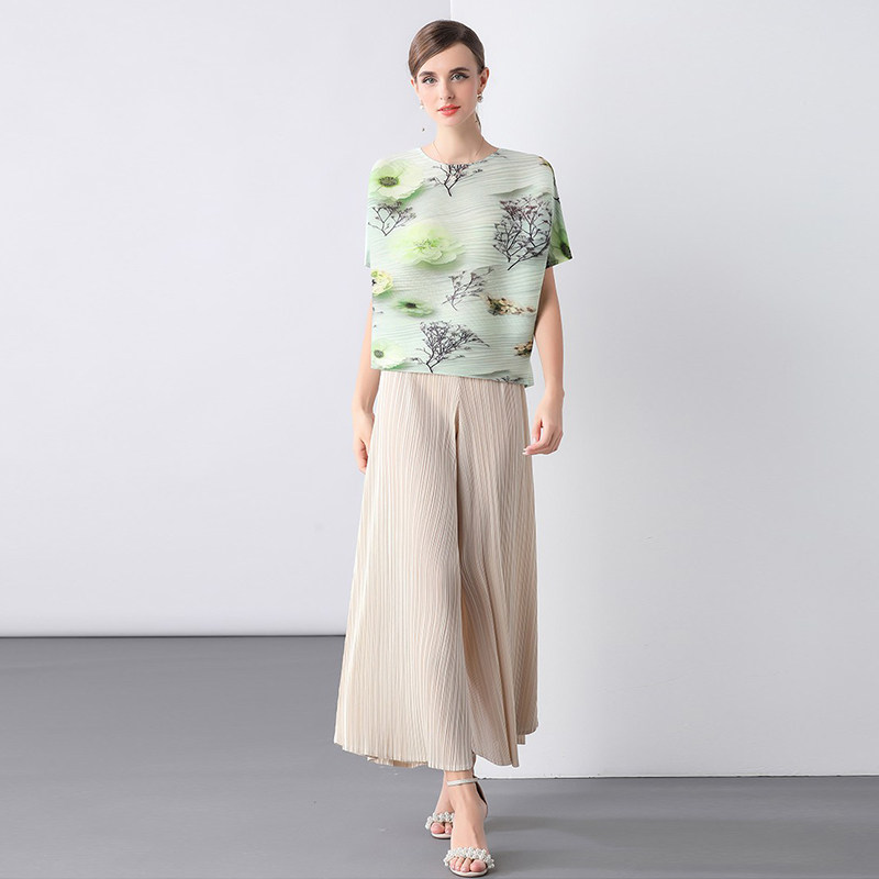 褶皱宽松慵懒风垂感女裤大码胖mm九分阔腿裤新款夏季薄款妈妈裤子