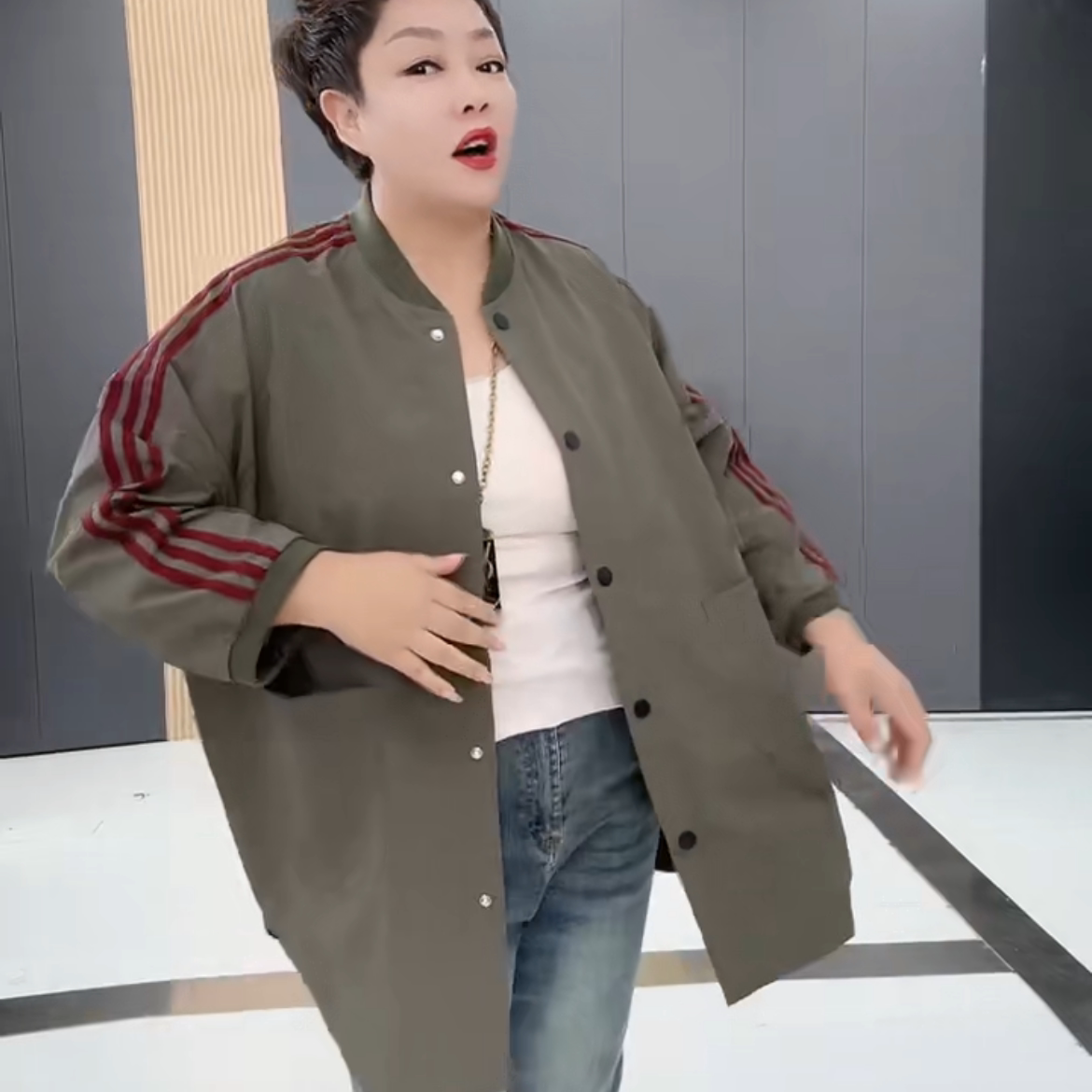 2025秋季新款韩版时尚休闲宽松拼帕条洋气加肥加大码显瘦外套女潮