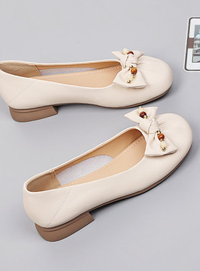 41-43大码女鞋胖mm鞋宽胖脚单鞋春夏新款2026休闲时尚浅口小皮鞋