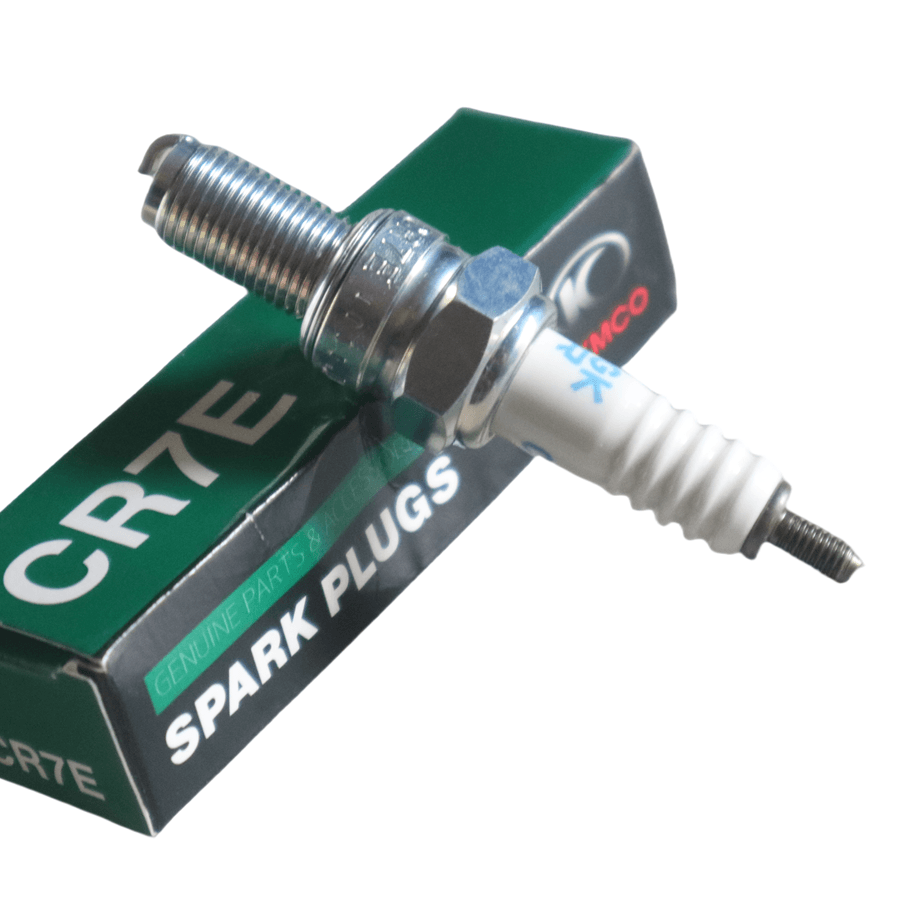 光阳踏板CKT-10-11 AK550火花塞NGK火嘴点火嘴CR7E