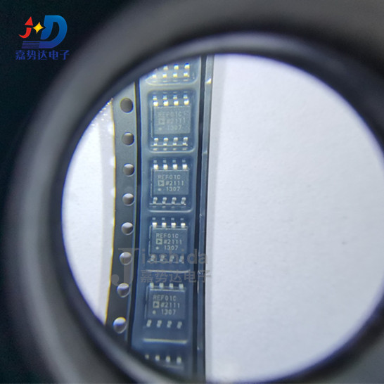 REF01CSZ REF01 丝印：REF01C 参考电压芯片 SOP8 全新