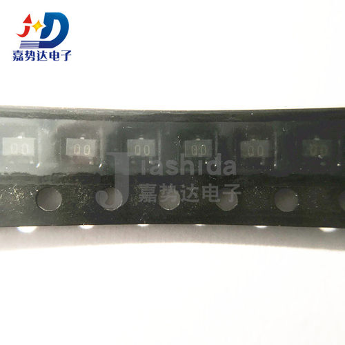 2SC4215-O 2SC4215 丝印：QO SOT-323 放大三极管 O档双极晶体