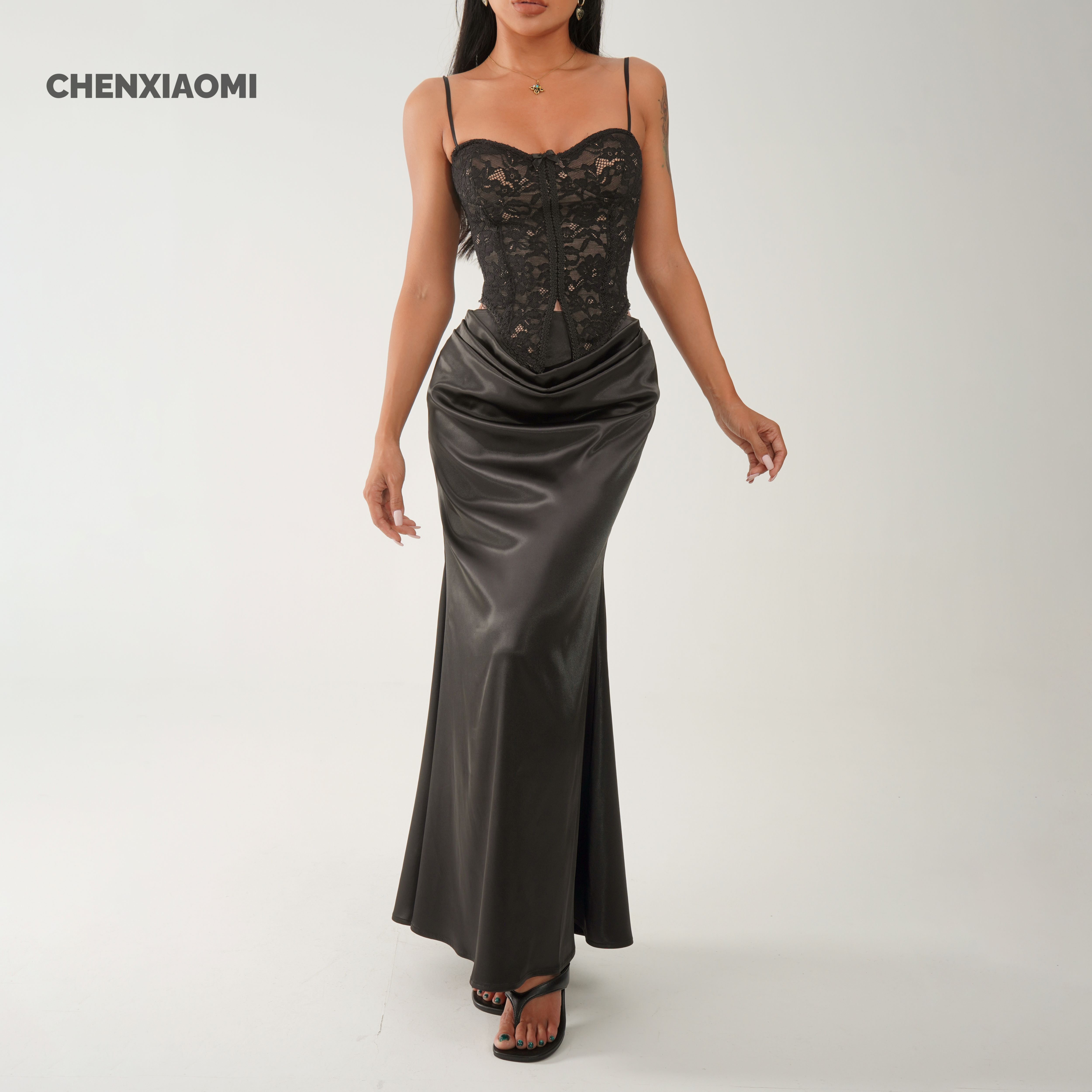 【蜜蜜家】晚香玉 欧美辣妹轻奢性感收腰修身优雅半身裙 25/Q109