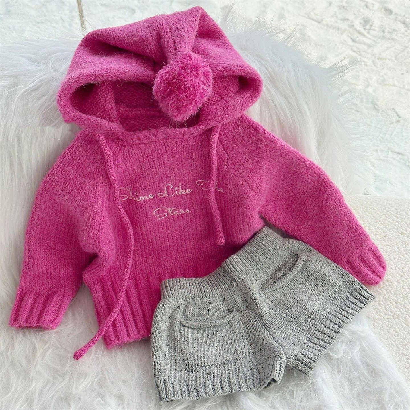 韩系童装秋冬新款女童可爱毛球精灵帽毛衣针织短裤亮色拜年服套装,童装/婴儿装/亲子装,套装,淘宝优惠券,粉丝福利购,淘宝优惠卷