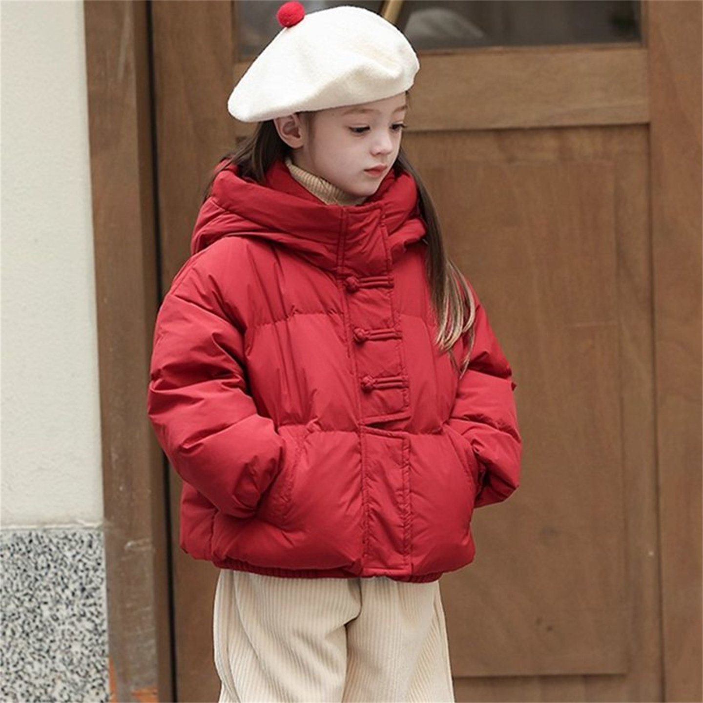 韩系童装冬新款女童红色新年战袍复古改良版盘扣连帽羽绒服外套潮,童装/婴儿装/亲子装,羽绒服,淘宝优惠券,粉丝福利购,淘宝优惠卷