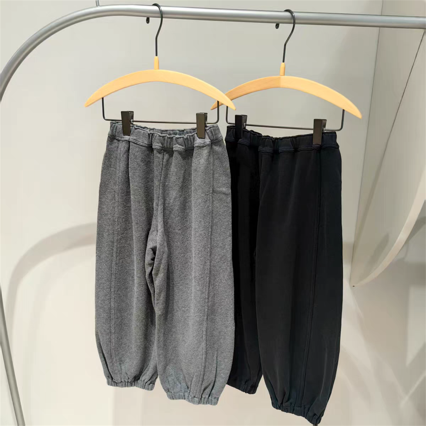 秋男女休闲长裤宽松版束脚弯刀裤