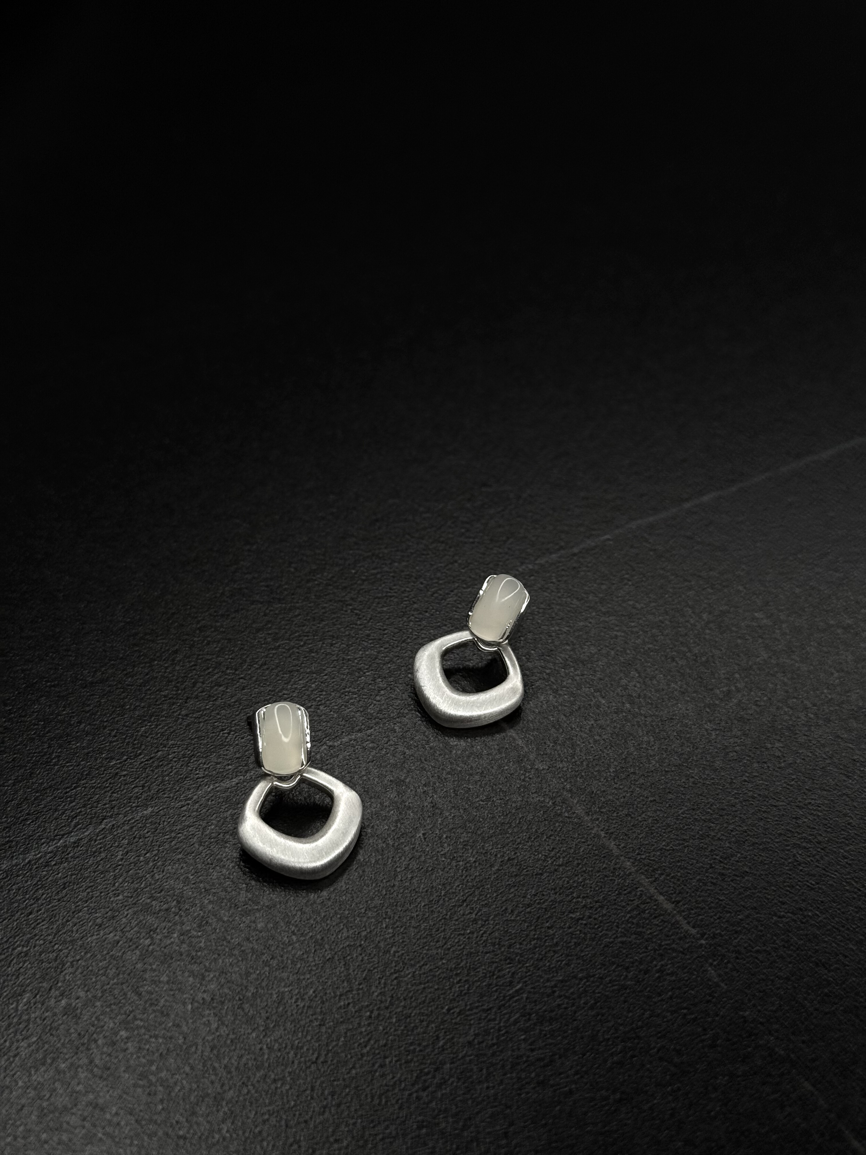 BlackBox 轻奢耳环女新款几何方形耳钉小众高级感女气质甜美耳饰