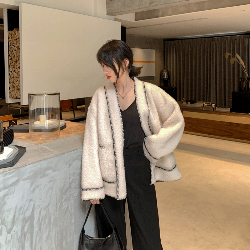 大大西顆粒羊羔毛羊剪絨大衣皮毛壹體皮草外套女中長款小香風廓形在類目 女裝/女士精品, 皮草中 - 來自Buy2taobao.com提供專業的淘寶代購服務